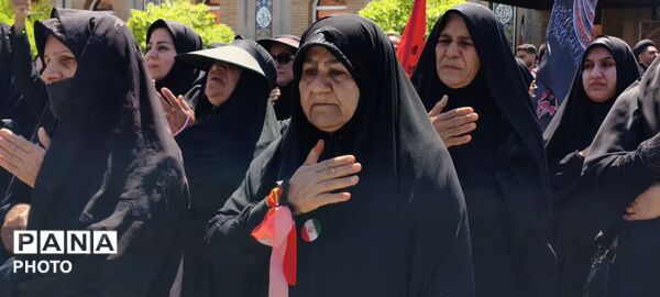 عزاداری عاشورای حسینی در گلزار شهدای گچساران 