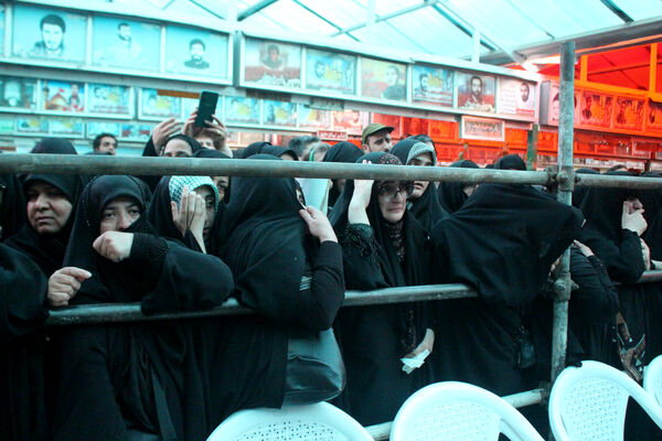 خاکسپاری نوجوان شهید «محمدحسین خاکی» در گلزار شهدای قم