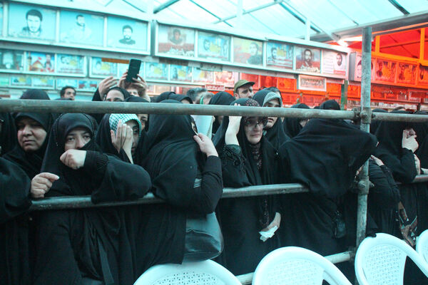 خاکسپاری نوجوان شهید «محمدحسین خاکی» در گلزار شهدای قم