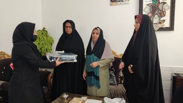 دیدار با خانواده شهدا به رسم عاشقی