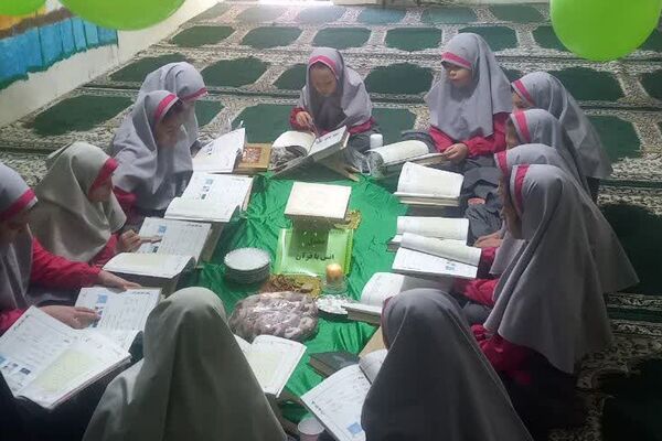 برگزاری محافل انس با قرآن در مدارس ابتدایی  رودهن 