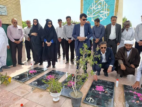 هفته دولت در جاسک؛ از تجلیل کادر درمان تا افتتاح مزرعه ۲۰ هکتاری میگو
