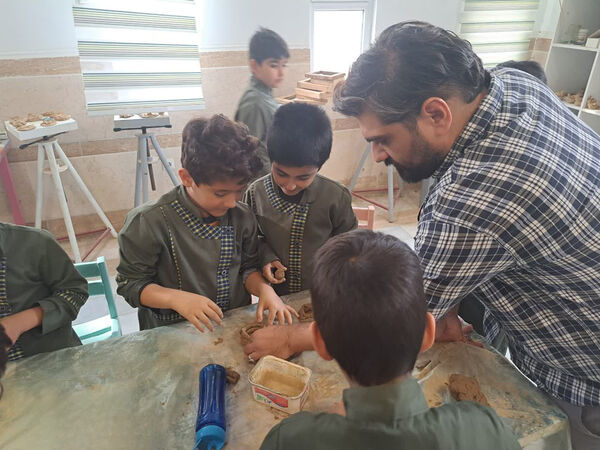 بازدید دانش‌آموزان مدرسه شهدای غزه (1) قم از نمایشگاه تاکسیدرمی کانون پردیسان