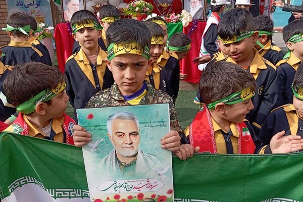 همایش یاوران انقلاب در دبستان شاهد شهید قدوسی ناحیه دو شهرری 
