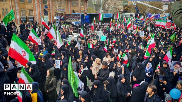 حضور حماسی مردم در راهپیمایی روز قدس در نیشابور 