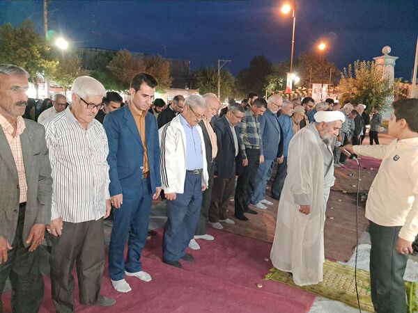 جشن ولادت پیامبر اکرم (ص) و امام جعفر صادق (ع) و گرامیداشت آغاز هفته دفاع مقدس در شهر آشخانه  