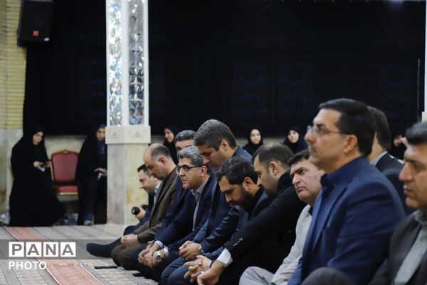 هم‌نوایی جامعه فرهنگیان تهران در سوگ رهبر شهید