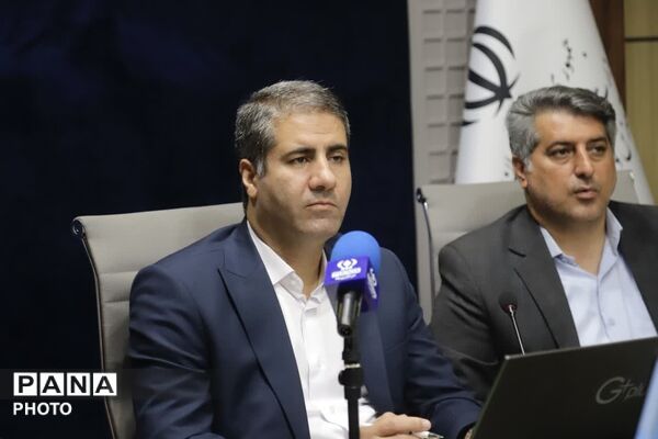 نشست صمیمانه مدیرکل آموزش و پرورش شهر تهران با دانش‌آموز خبرنگاران منتخب پانا به مناسبت روز خبرنگار
