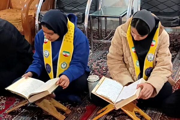 محفل انس با قرآن دانش آموزان دبیرستان مهر