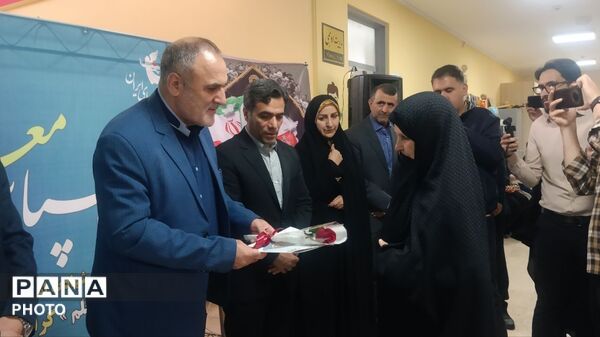 زنگ سپاس معلم در مدرسه خیرساز صیرفیان