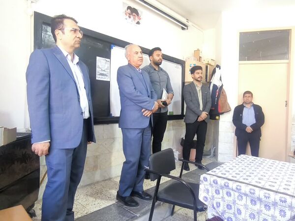 بازدید مسئولین آموزش و پرورش  از دبستان شهید پسندیده فدافن