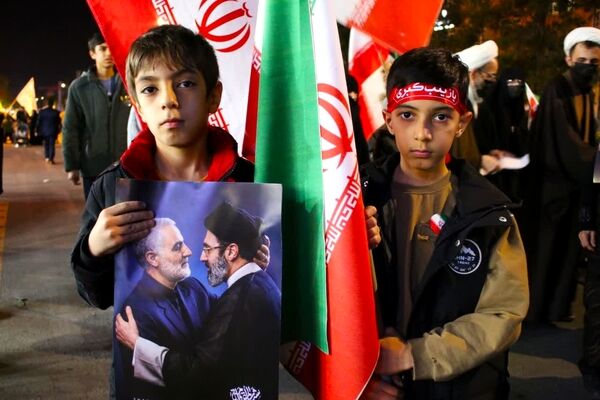 حضور دهه نودی‌ها در اجتماعات شبانه قم