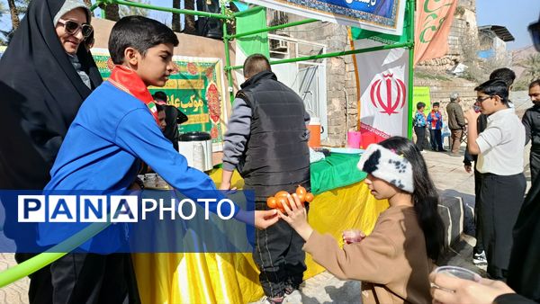 برپایی موکب  توسط هیات دانش‌آموزی و پیشتازان آموزشگاه شهید منصور عامری 