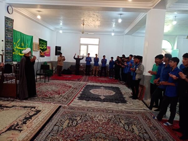 آیین استقبال باشکوه از شهید گمنام در مسجد مهدیه فین