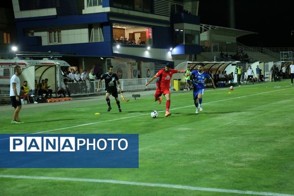 بازی تراکتور و استقلال در تبریز