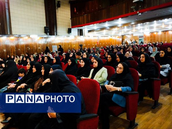 دومین گردهمایی «زنان و مشارکت اجتماعی» در ساری