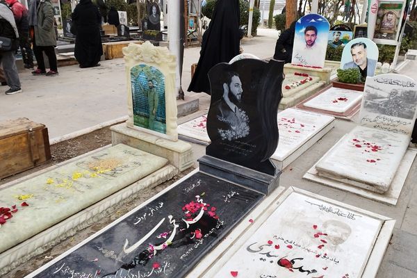 تجدید عهد با پدران آسمانی ایران