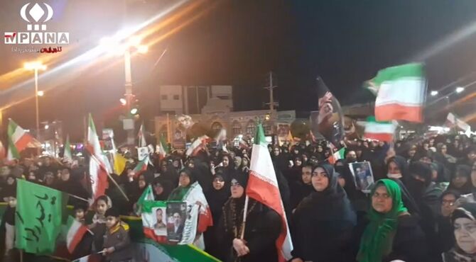 مردم شهرستان کردکوی همچنان در میدان ایستاده اند