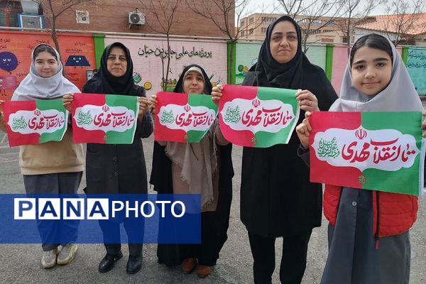 جشن انقلاب در ناحیه دو شهرری با حضور معاون پرورشی و فرهنگی شهرستانهای استان تهران 