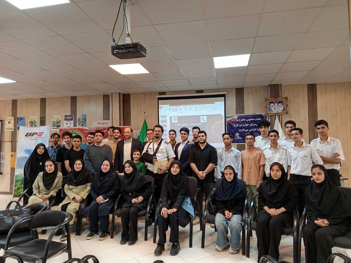 افتتاح اولین نمایشگاه استانی صنایع هوایی در البرز