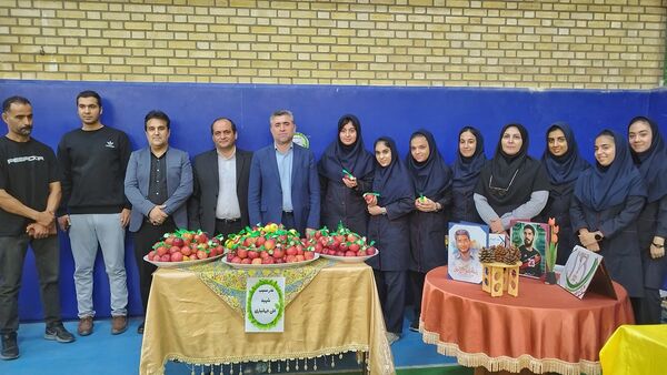 افتتاحیه المپیاد درون مدرسه‌ای به‌مناسبت هفته تربیت‌بدنی و ورزش در دبیرستان الزهرا «س» شهرستان اشتهارد 