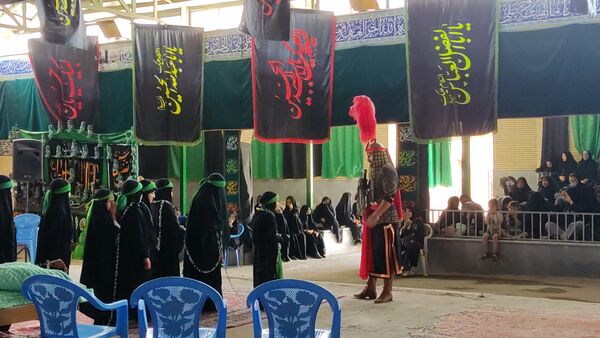 مراسم تعزیه خوانی در روستای هریزه در اربعین حسینی 