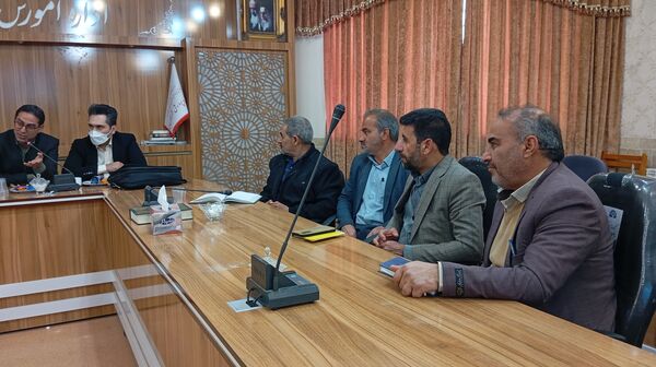 جلسه بررسی عملکرد و کیفیت آموزشی مدارس شهرستان بن با حضور مسئولان استانی