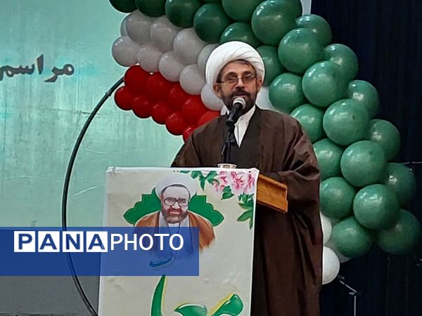 از فرهنگیان شاخص خرمدره تقدیر شد