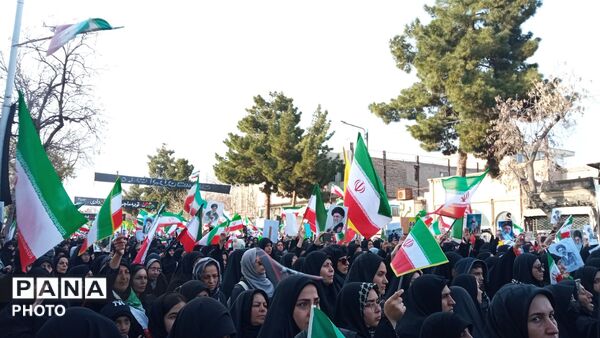 اجتماع بزرگ مردم نیشابور برای بیعت با سومین رهبر جمهوری اسلامی ایران 