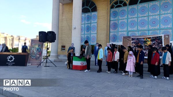 گردهمایی اهالی فرهنگ و هنر در فرهنگسرای سیمرغ نیشابور 