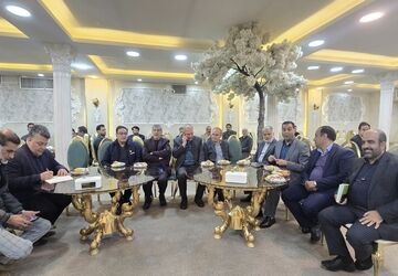 گردهمایی مدیران مدارس ناحیه ۴ اصفهان