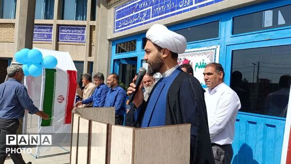 به صدا درآمدن زنگ نماز در مدرسه زعیم پاکدشت