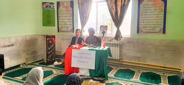 پویش میز گفت‌وگو در دبیرستان حاج مهدی روحانی ارغا