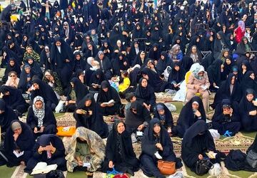 سفر به عمق جان؛ اجتماع بزرگ روز عرفه در شهرضا
