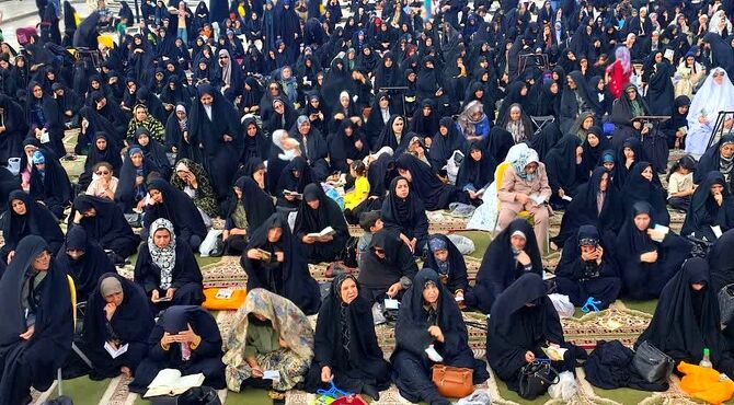 سفر به عمق جان؛ اجتماع بزرگ روز عرفه در شهرضا