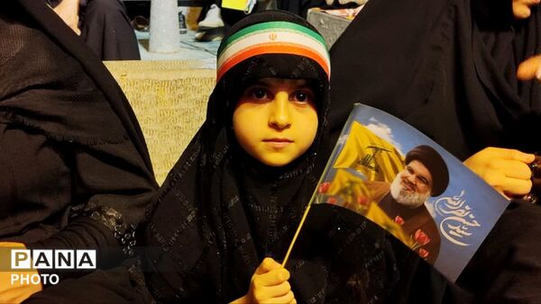 تجمع مردمی شهرستان نجف‌آباد همراه با عزاداری ایام محرم