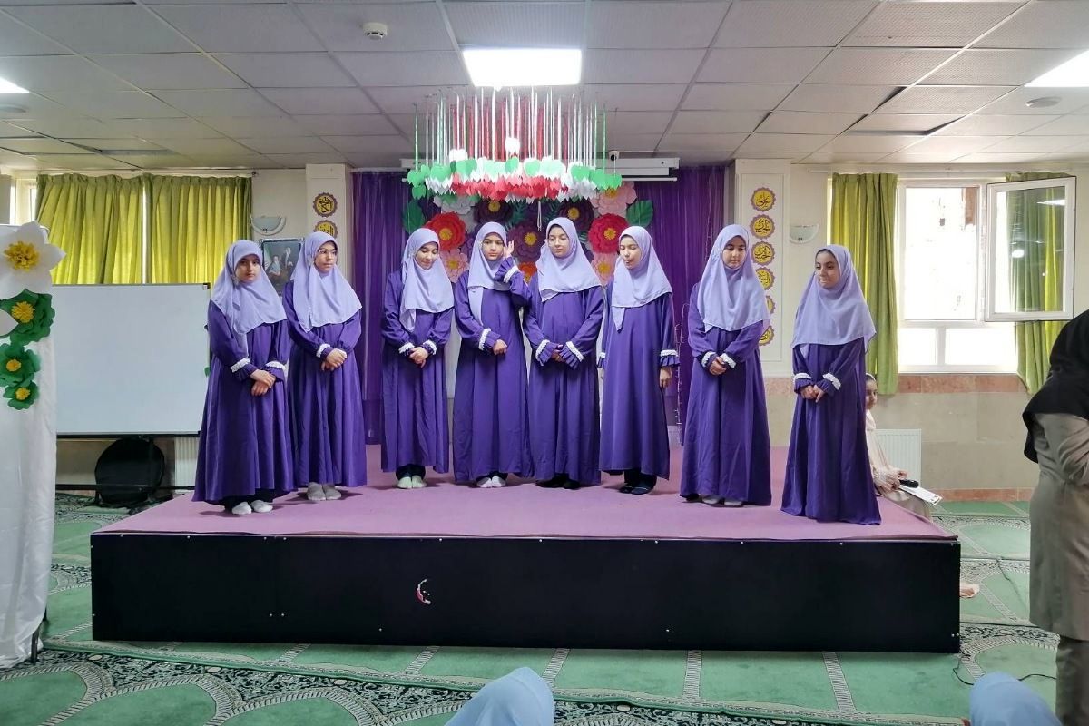 جشن نیمه شعبان در دبستان میقات پردیس