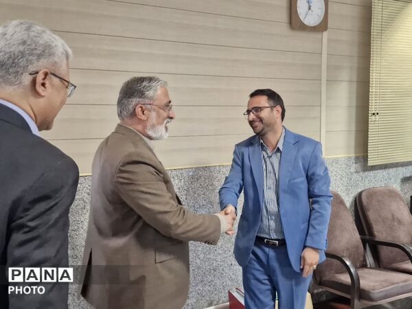 حضور فرماندار شهرستان بیرجند در اداره تامین اجتماعی منطقه یک 