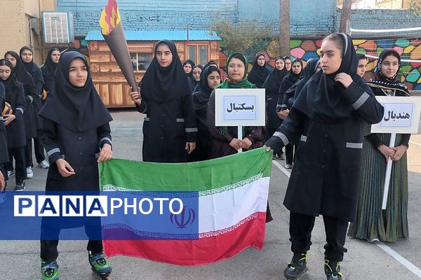افتتاحیه جشنواره‌ی بازی‌های مهارتی-ورزشی در مدرسه زهره‌وند قرچک