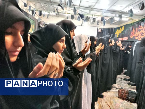 برگزاری روضه ویژه دختران دهه هشتادی در بنیاد مهدویت فلاورجان