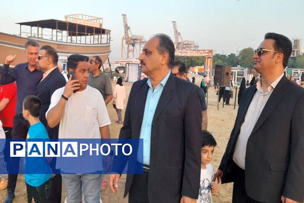 جشنواره بازی و ورزش های همگانی در ساحل بوشهر