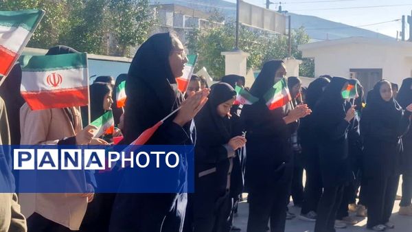 آیین نواختن زنگ انقلاب و جشن آغاز دهه مبارک فجر در گالیکش