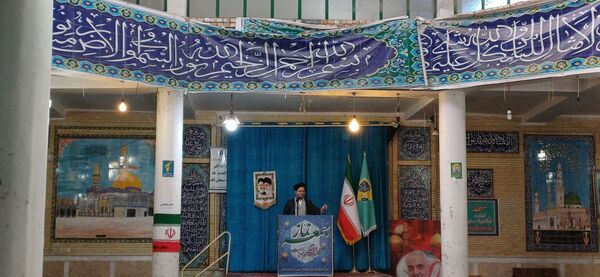نماز جمعه باشکوه و آیین تجلیل از برگزیدگان رویداد «دختران حاج قاسم» 