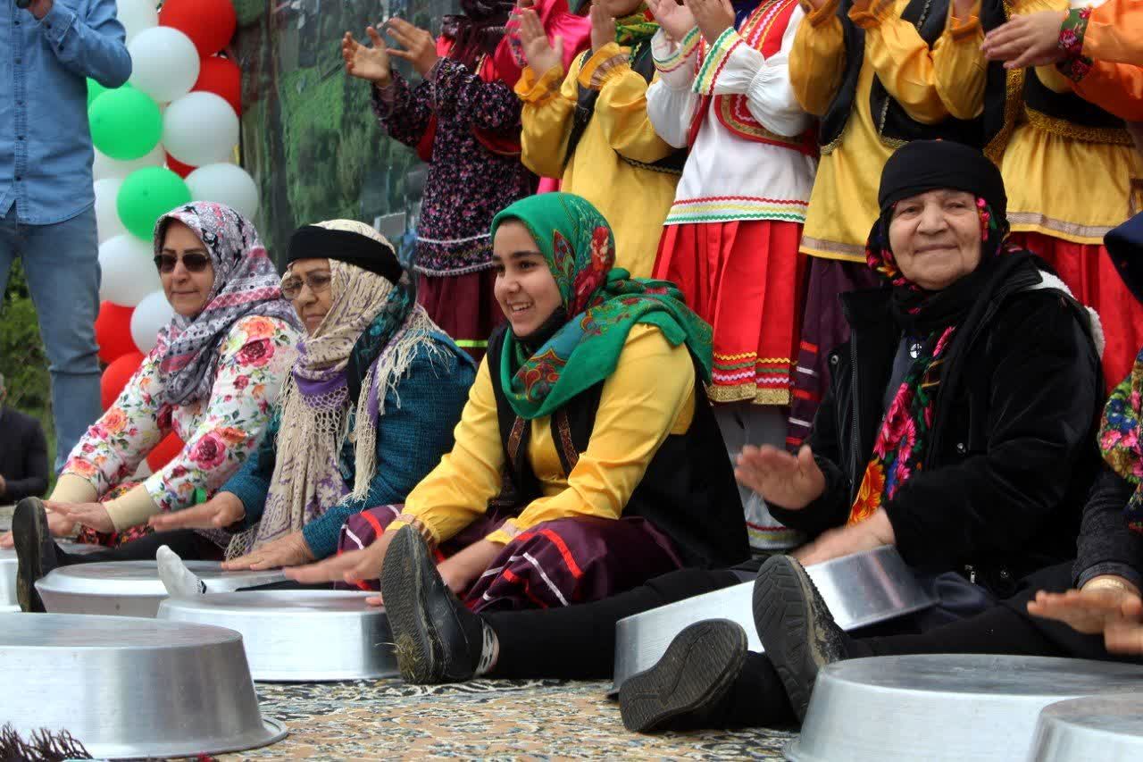 همایش پیاده‌روی خانوادگی در گلوگاه 