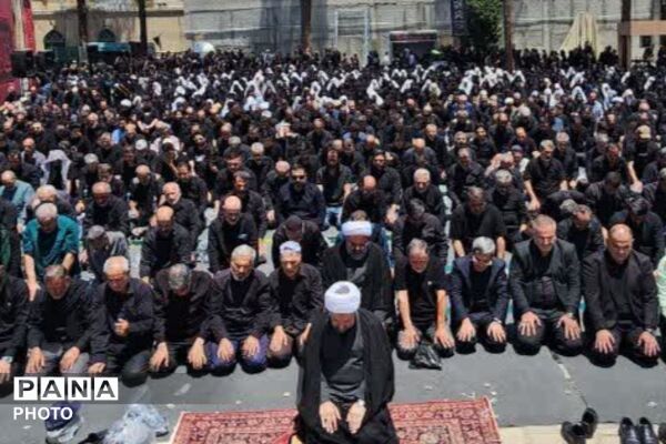 هنگامی که خورشیدِ عصر عاشورا، بر پیکرِ تشنه و بی‌کسی فرود آمد...