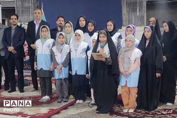 از ایستگاه سلامت تا پیاده‌روی کنار فوتبالیست‌ها