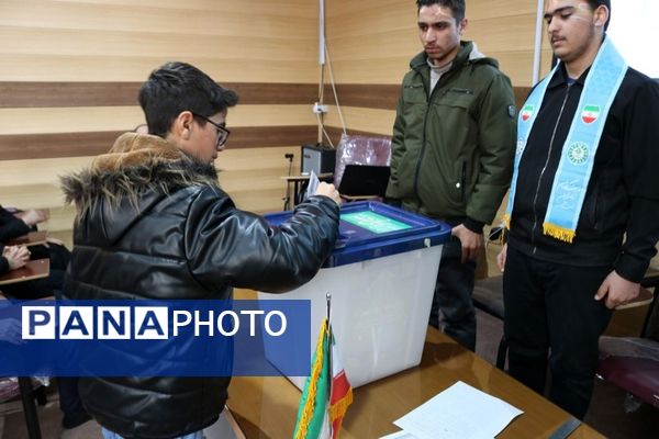 انتخابات هیات رئیسه‌ شورای دانش‌آموزی شهرستان مرند