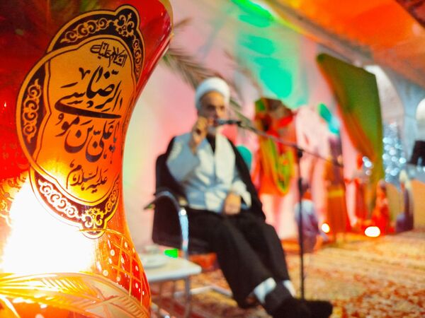 اجتماع عزاداران در جوار امامزاده سید حمزه کاشمر به مناسبت شام غریبان