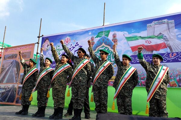 راهپیمایی ۲۲بهمن در کهریزک و باقرشهر