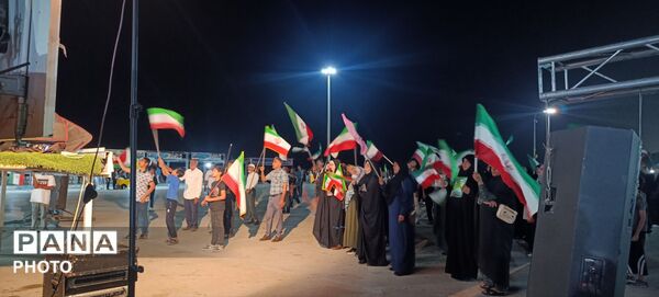 حضور پرشور شهروندان بندرعباسی در ساحل خلیج فارس